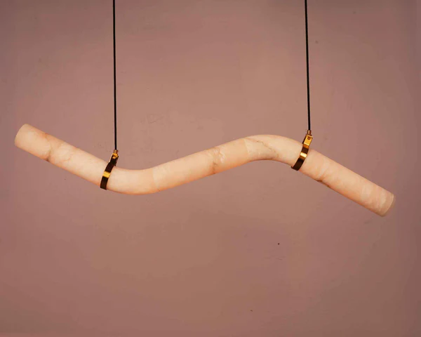 Sorella Linear Pendant – Spanish Alabaster & Antique Brass (38W LED)